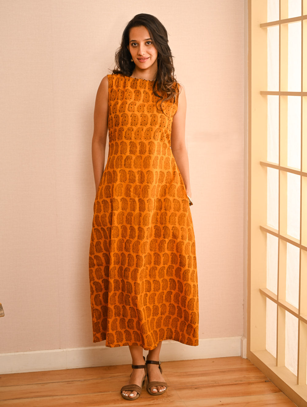 Cool Classics. Bagh Hand Block Printed Easy Dress - Yellow Paisley