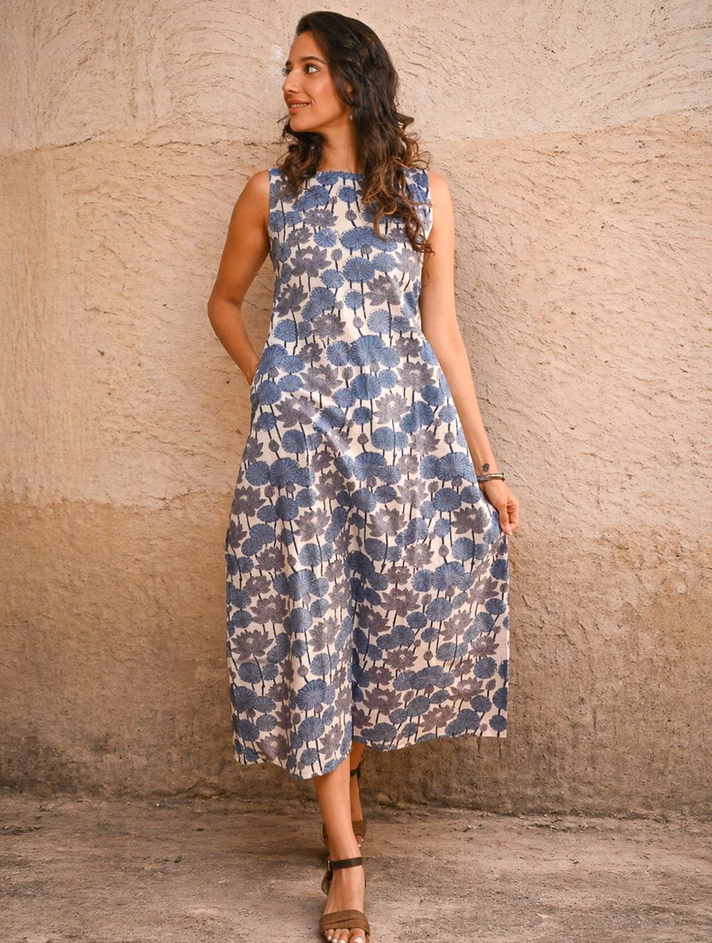 Cool Classics. Sanganer Hand Block Printed Easy Dress - White Lotus