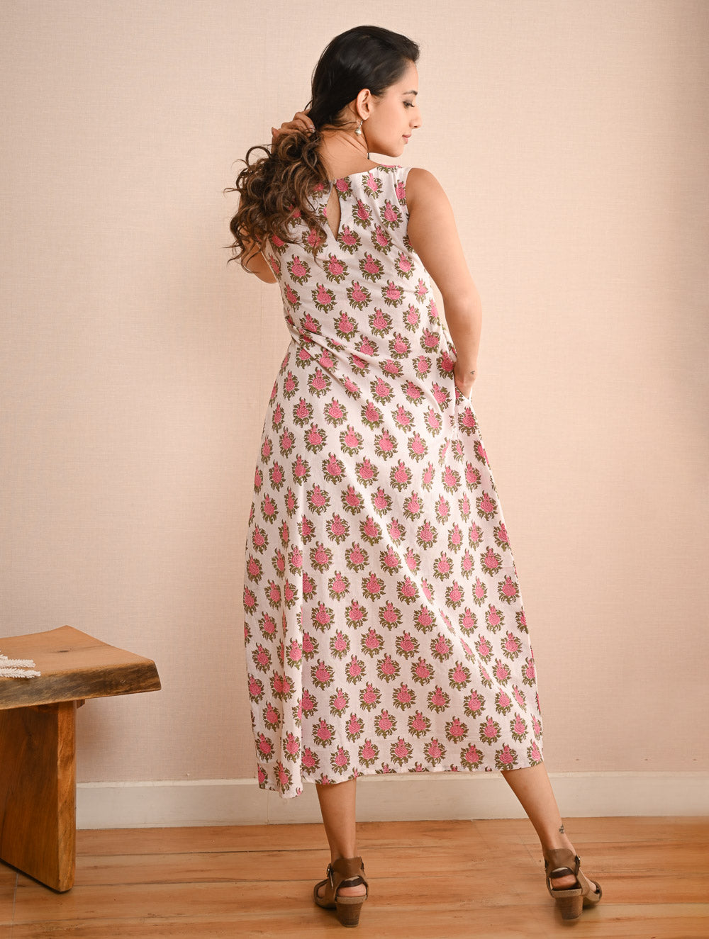 Cool Classics. Sanganer Hand Block Printed Easy Dress - White Roses