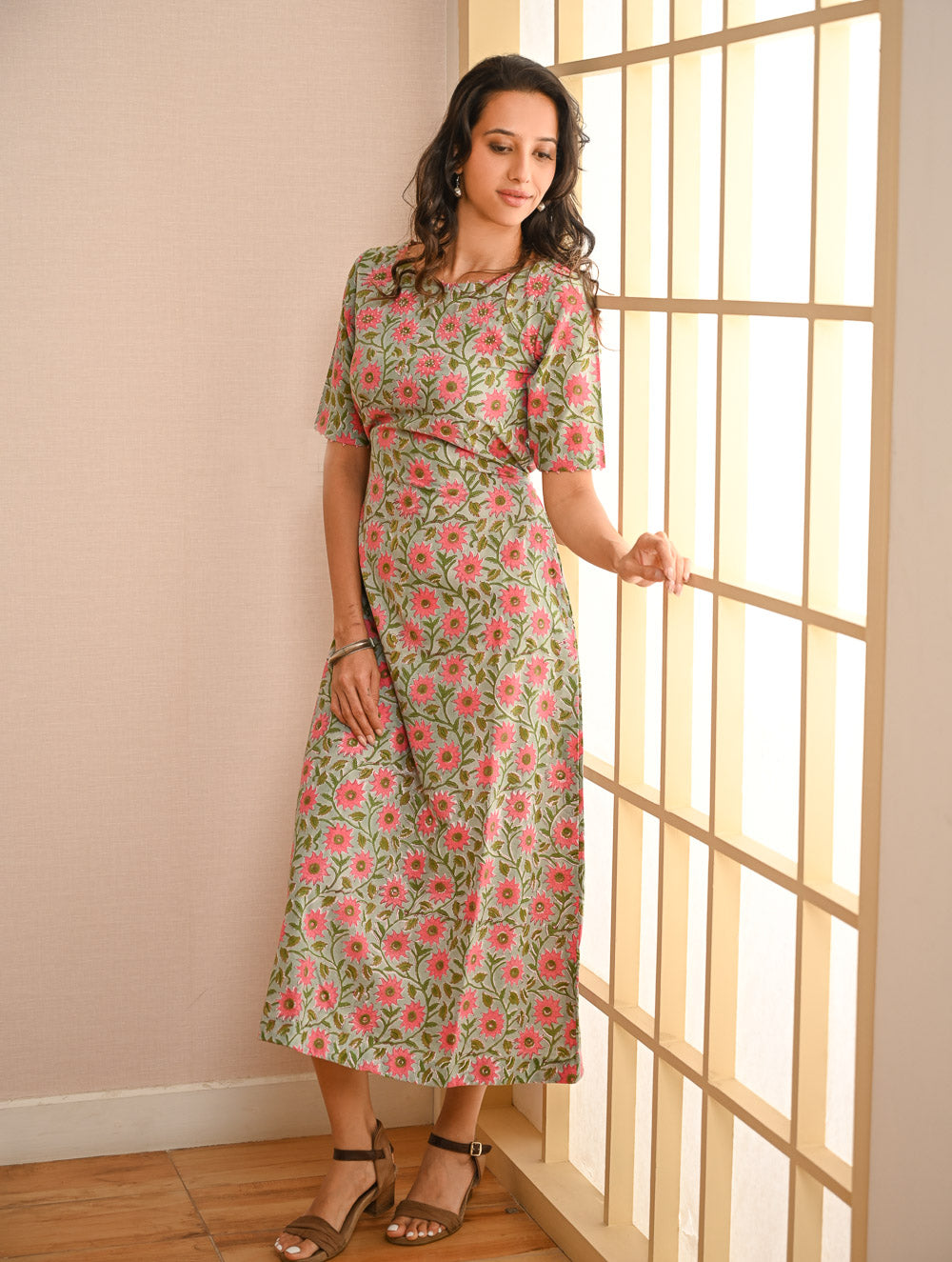 Cool Classics. Sanganer Hand Block Printed Easy Dress - Pink Daisy