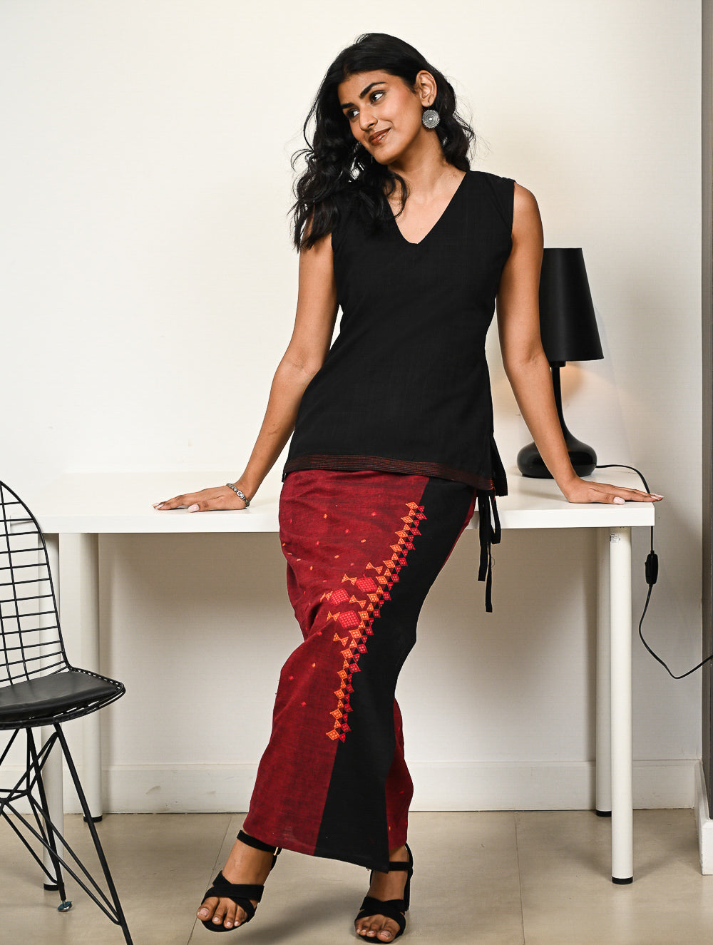 Work Chic. Handwoven Kashida Pattu Wrap Set - Black Vibrance