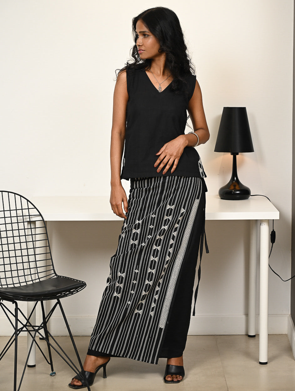 Work Chic. Handwoven Kashida Pattu Wrap Set - Blacks & Whites