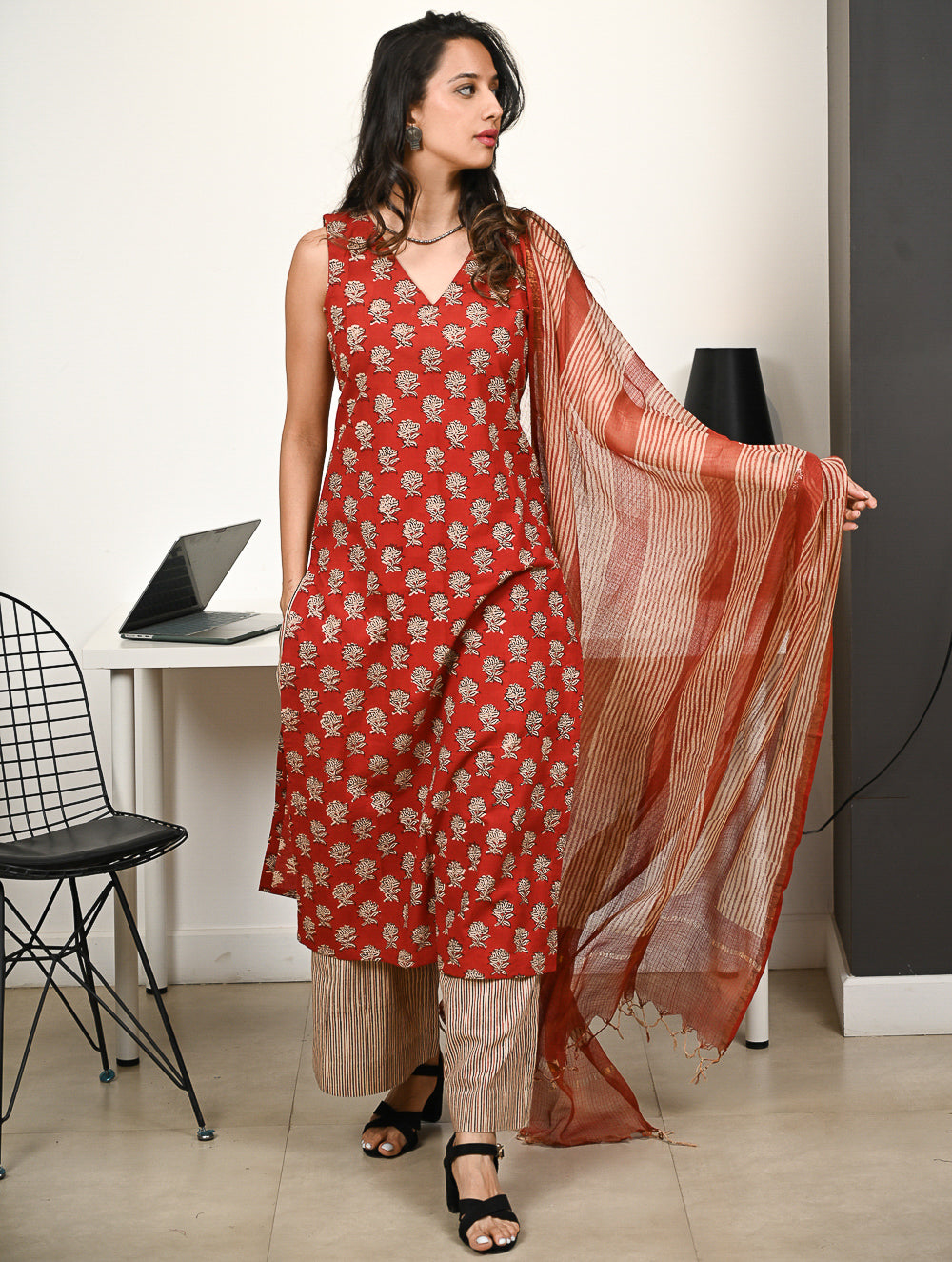 Work Chic. Hand Block Printed Bagru Kurta Set - Florets & Stripes (3 pc set)