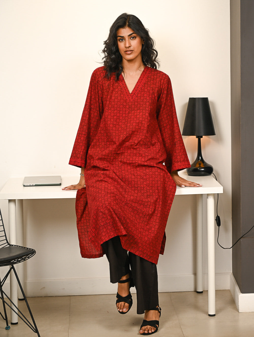 Work Chic. Exclusive Bagh Hand Block Printed Loose Fit Kurta Set - Red Motifs (2 pc set)
