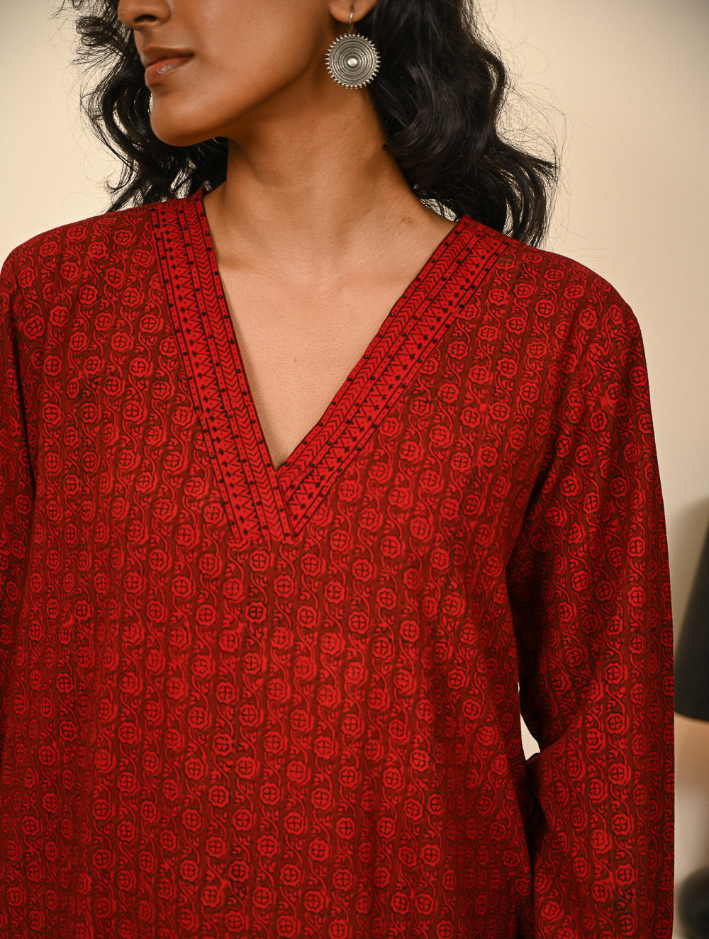 Work Chic. Exclusive Bagh Hand Block Printed Loose Fit Kurta Set - Red Motifs (2 pc set)