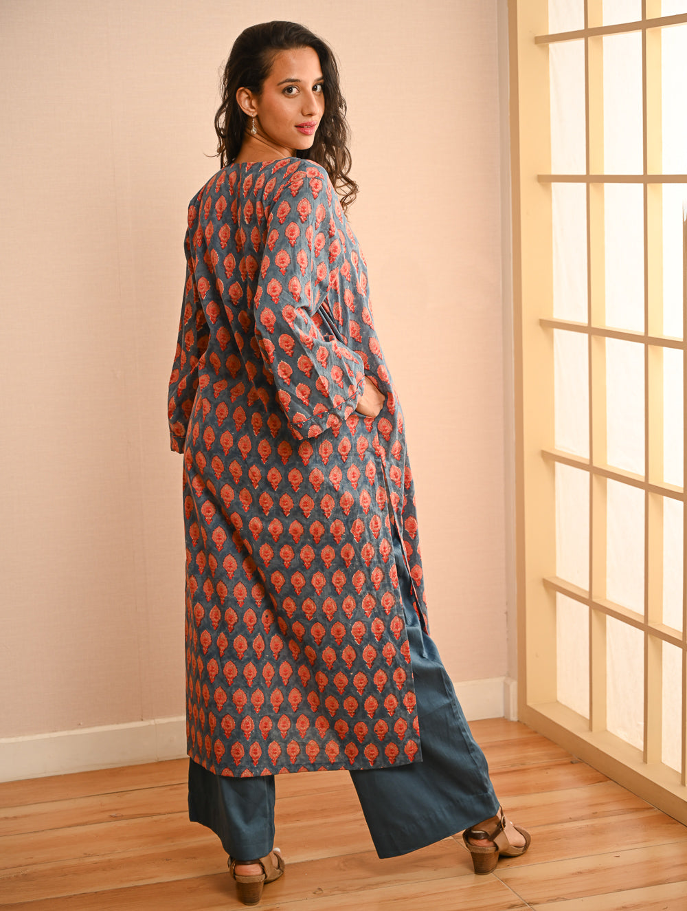 Work Chic. Sanganer Block Printed Loose Fit Cotton Kurta Set - Teal Motifs (Set of 2)
