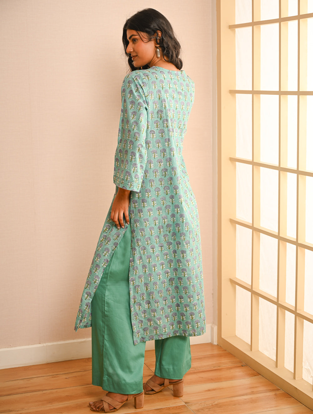 Work Chic. Sanganer Block Printed Loose Fit Cotton Kurta Set - Turquoise Motifs (Set of 2)