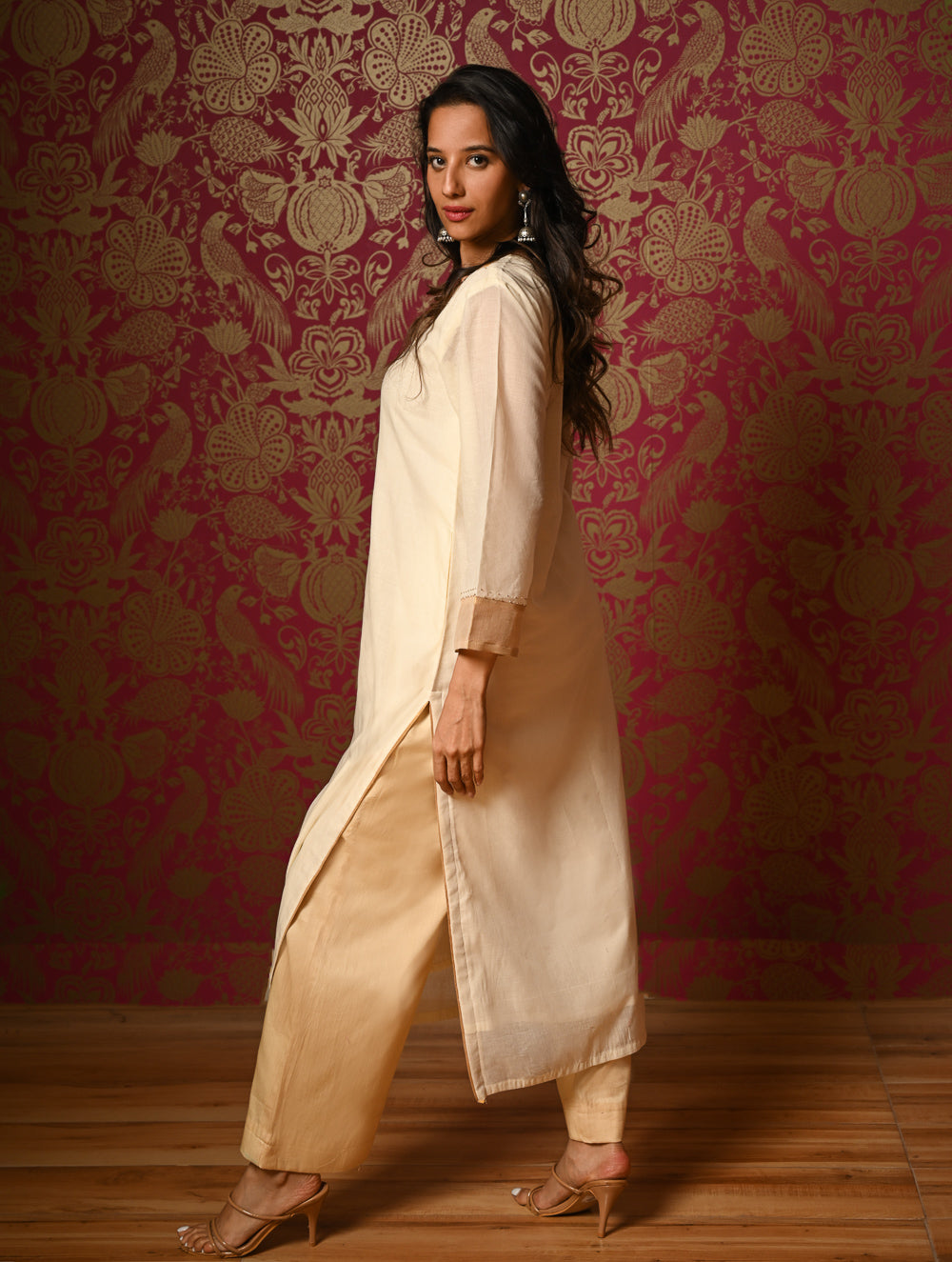 Light Festive. Elegant Kerala Kasavu Kurta Set - Golden Cream (2 pc set)