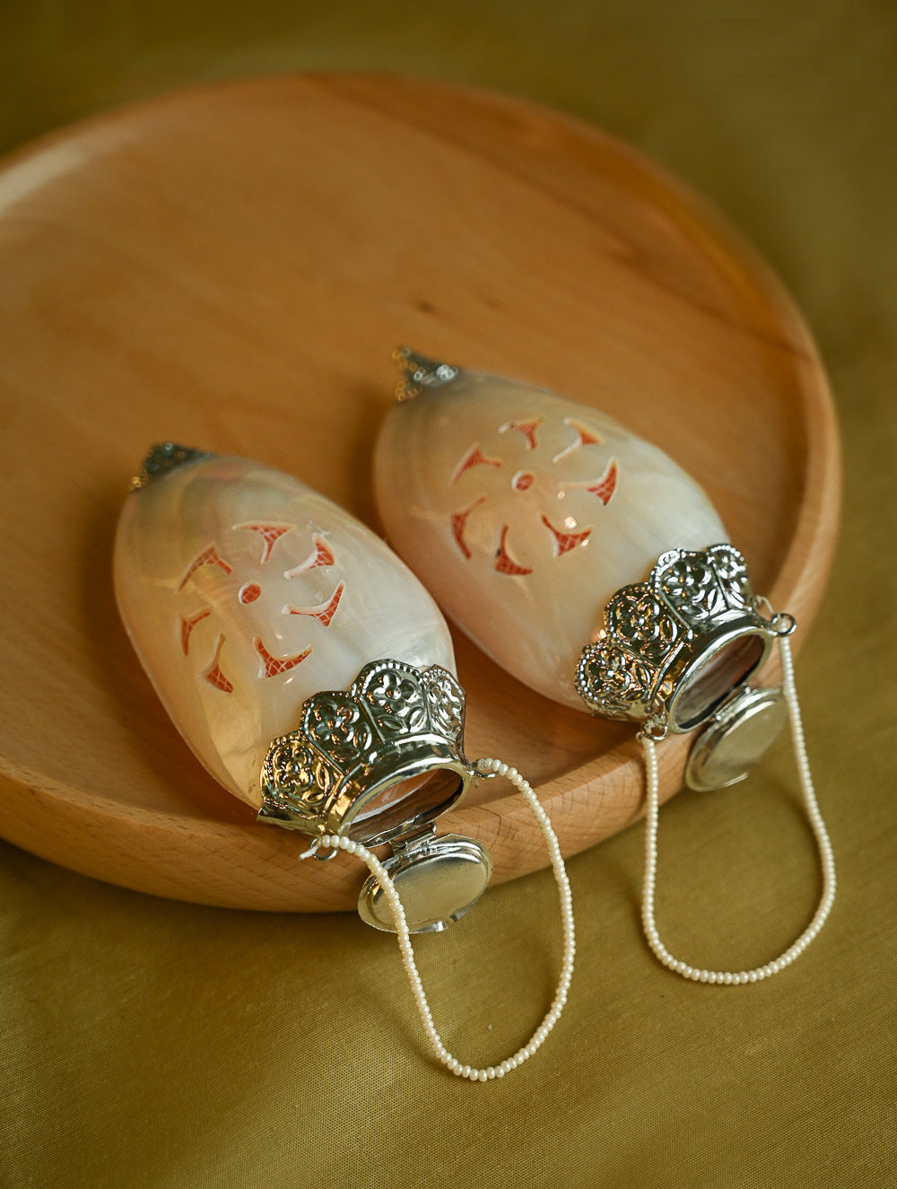 Shell Craft Wardrobe Aroma Sachet Holder - Pearl & Filigree (Set of 2)