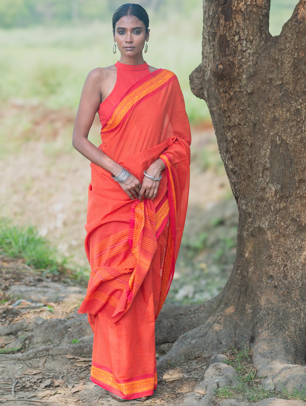 Bengal Weaves. Handwoven Soft Cotton Saree - Coral Radience