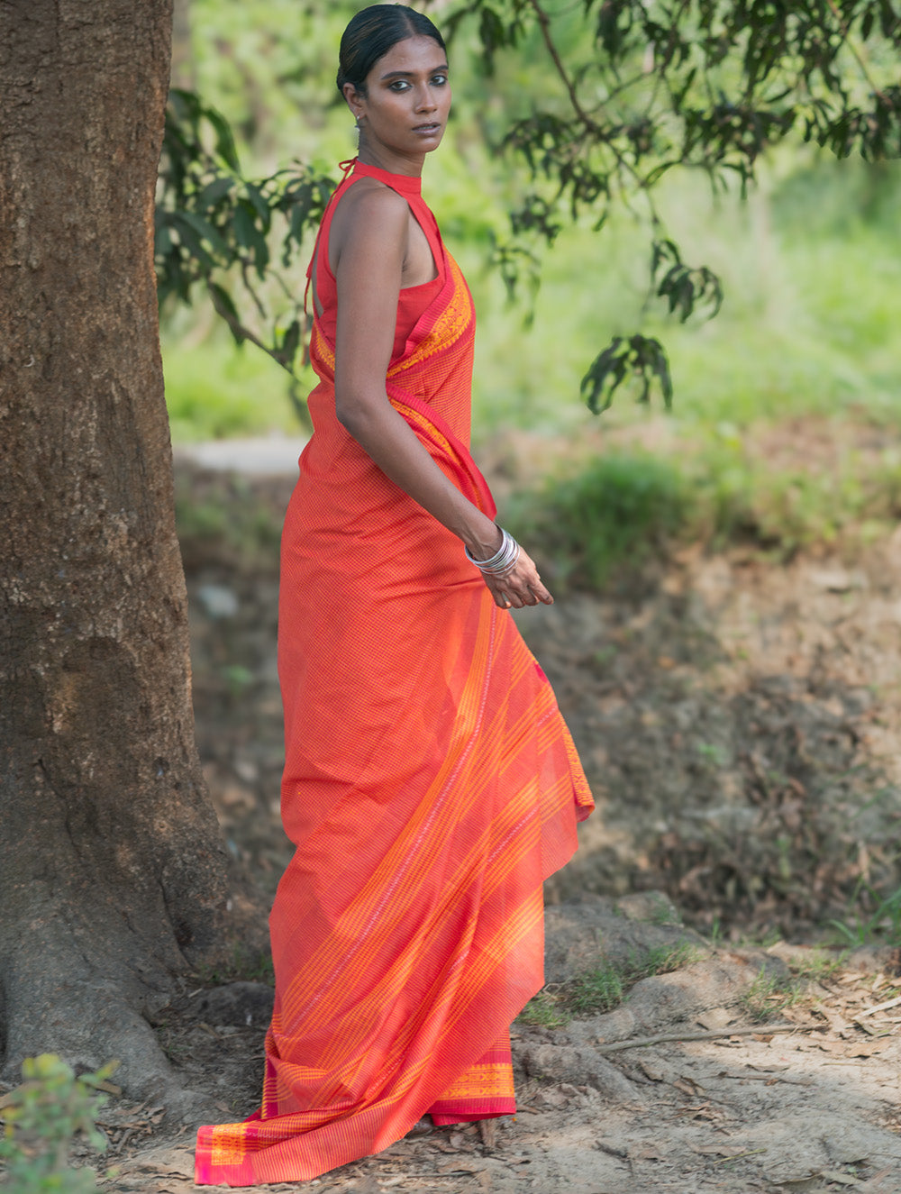 Bengal Weaves. Handwoven Soft Cotton Saree - Coral Radience