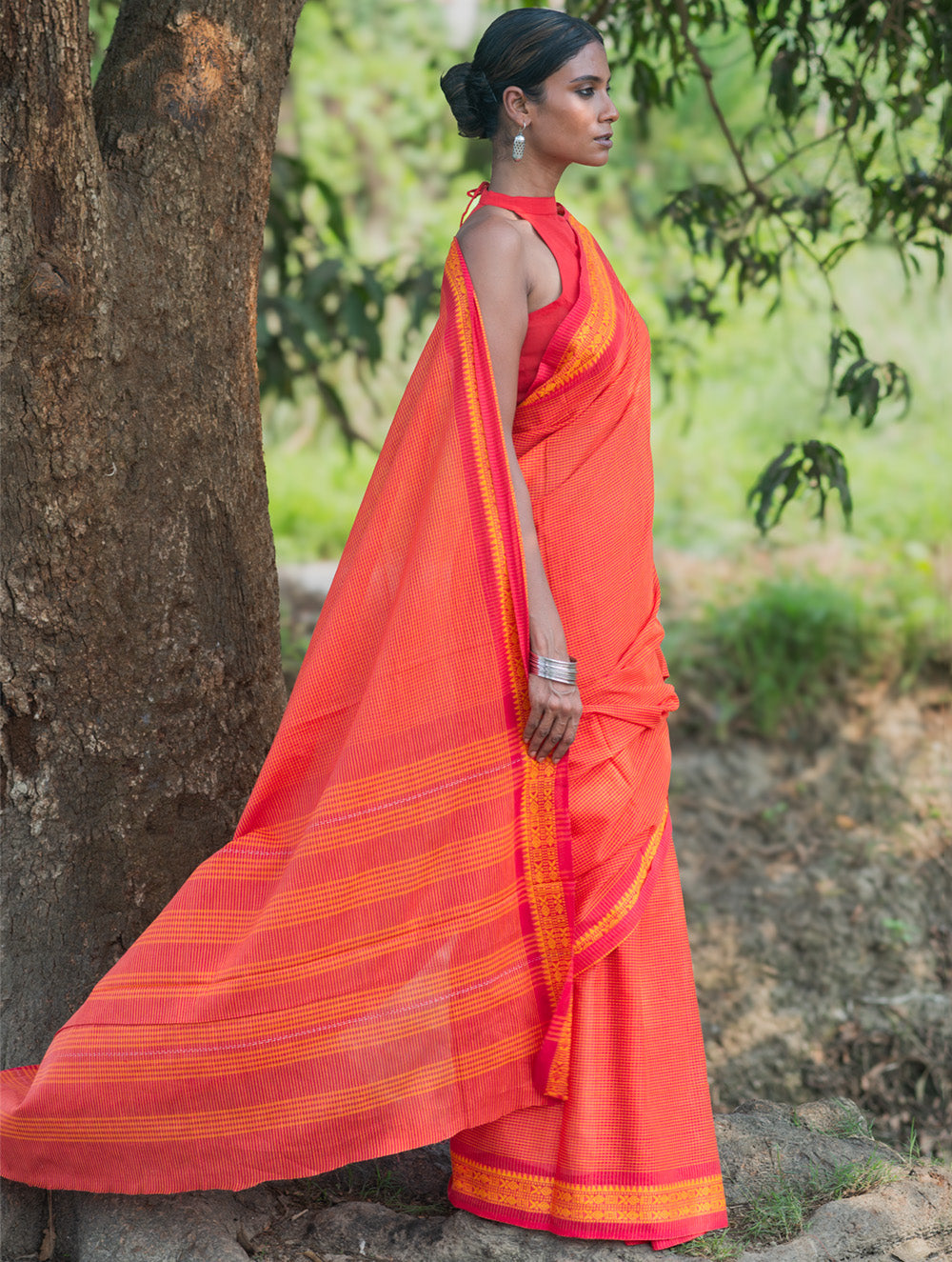 Bengal Weaves. Handwoven Soft Cotton Saree - Coral Radience