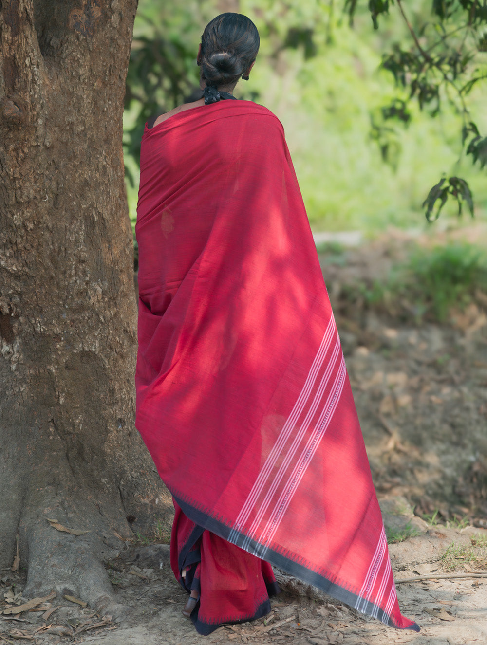 Bengal Weaves. Handwoven Soft Cotton Saree - Ruby Rose