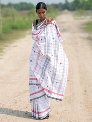 Bengal Weaves. Handwoven Soft Cotton Saree - Ivory Grid