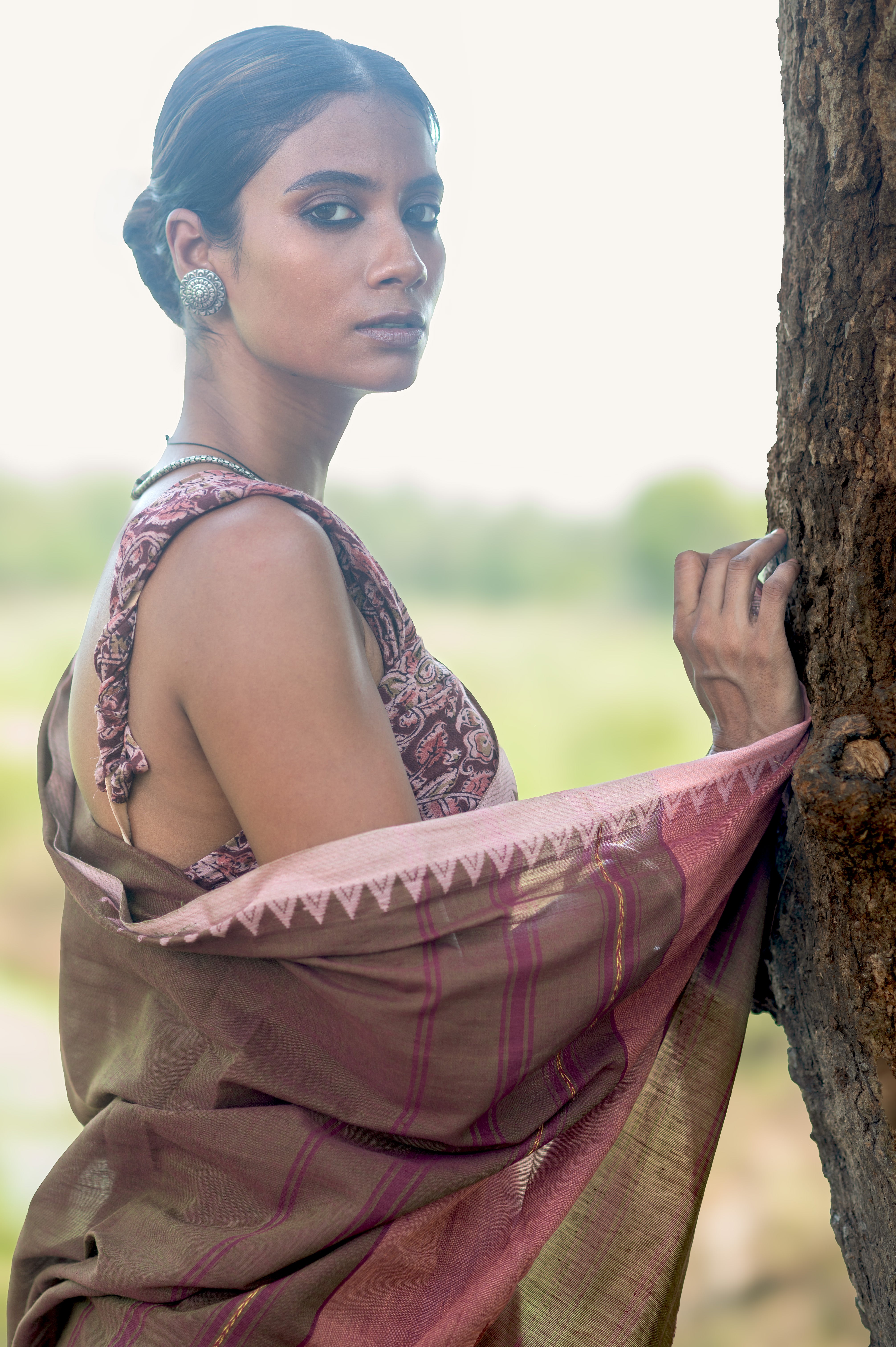 Bengal Weaves. Handwoven Soft Cotton Saree - Cocoa Breeze