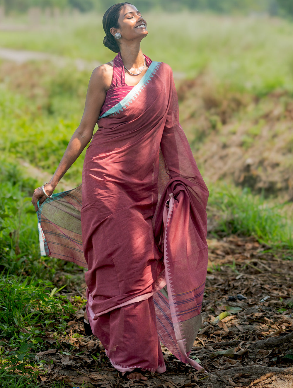 Bengal Weaves. Handwoven Soft Cotton Saree - Dusty Mocha