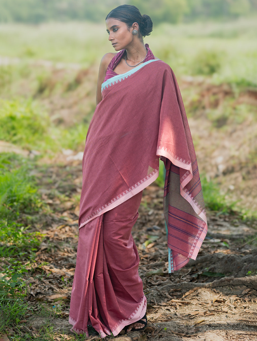 Bengal Weaves. Handwoven Soft Cotton Saree - Dusty Mocha