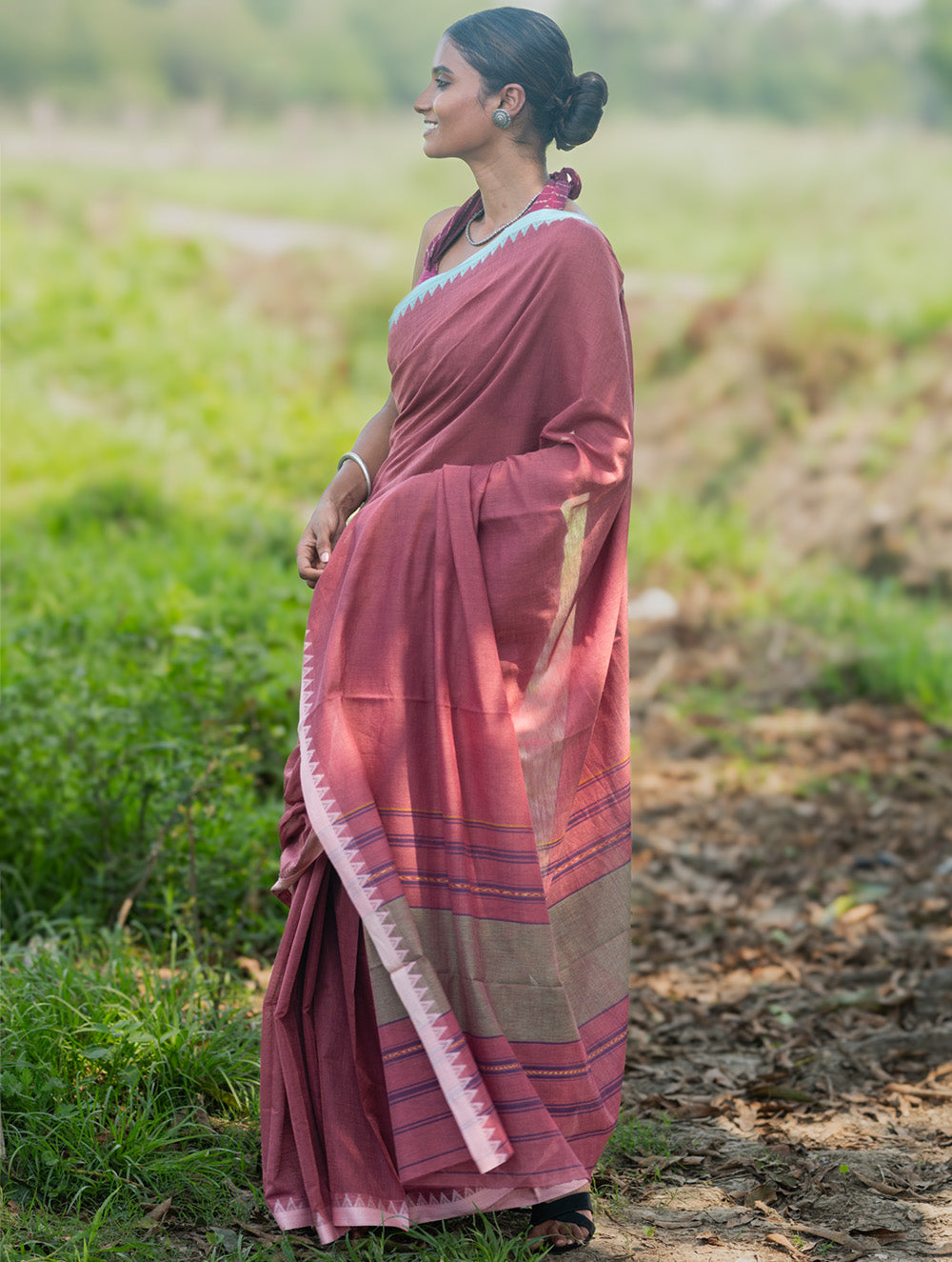Bengal Weaves. Handwoven Soft Cotton Saree - Dusty Mocha