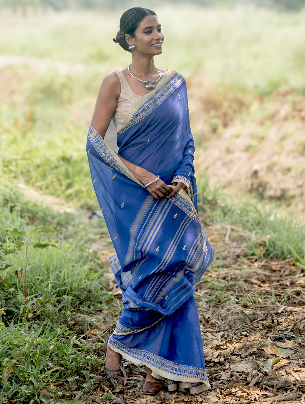 Bengal Weaves. Handwoven Soft Cotton Saree - Sapphire Meadow