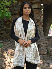 Light & Elegant. Handcrafted Silk Batik Stole - Soft Sand