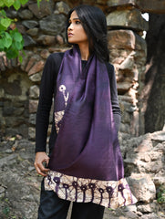 Light & Elegant. Handcrafted Silk Batik Stole - Espresso Vines