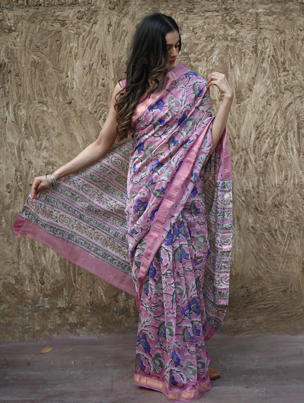 Sanganer Summers. Hand Block Printed Maheshwari Silk Cotton Saree - Mauve Florals