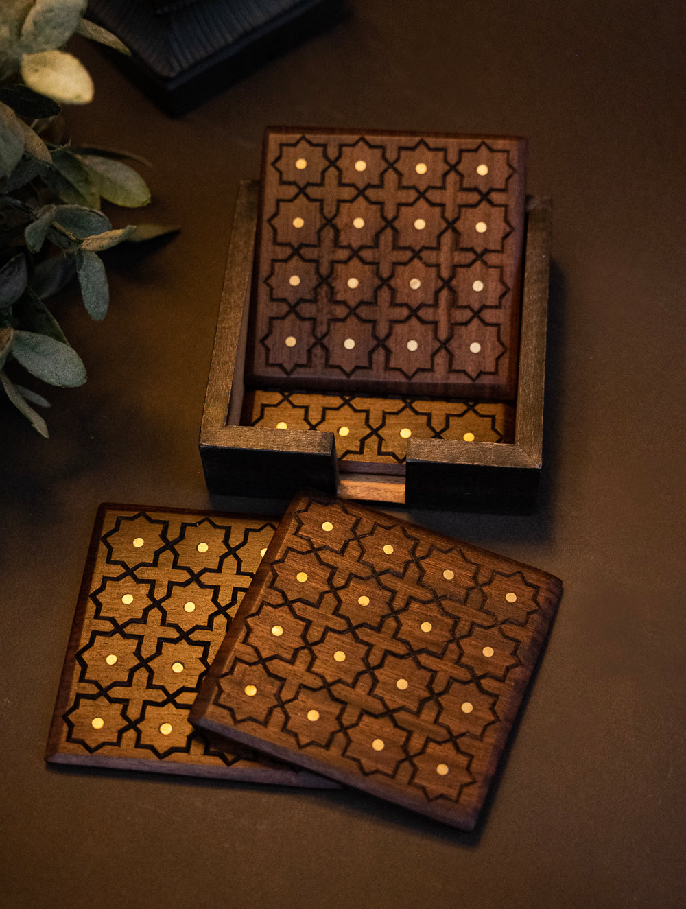Tarakashi Wooden Inlay Coaster Set- Star Pattern