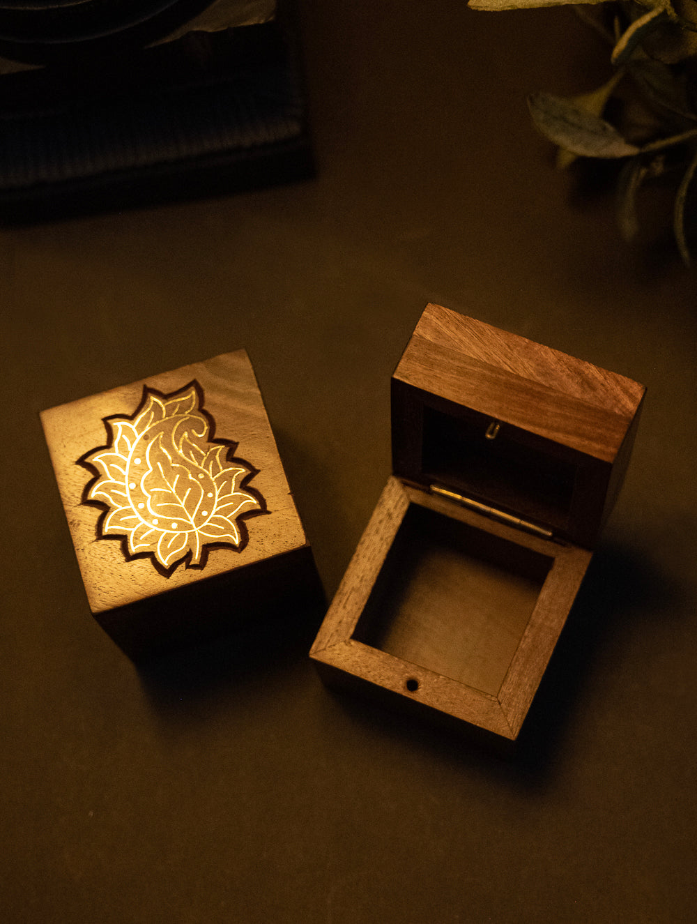 Tarakashi Wooden Inlay Decorative Box- Motifs
