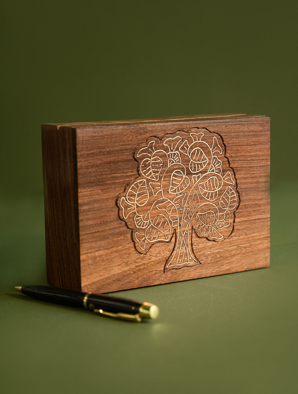 Load image into Gallery viewer, Tarakashi Wooden Inlay Decorative Box - Tree of Spades