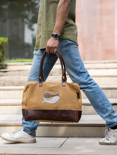 The Kantha & Canvas Duffle Bag - Khakhi Fish