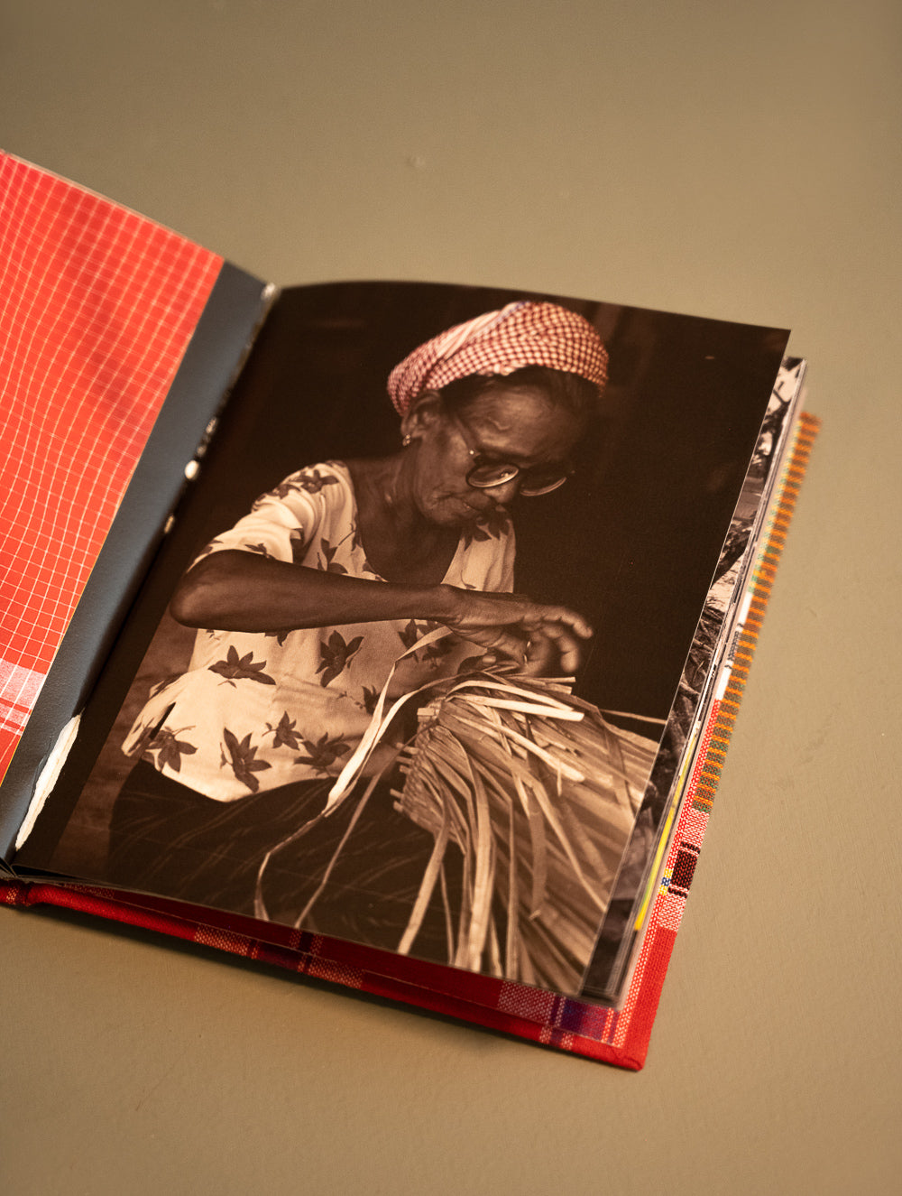 Load image into Gallery viewer, The Little Book of Indian Gamchas - Jaya Jaitly