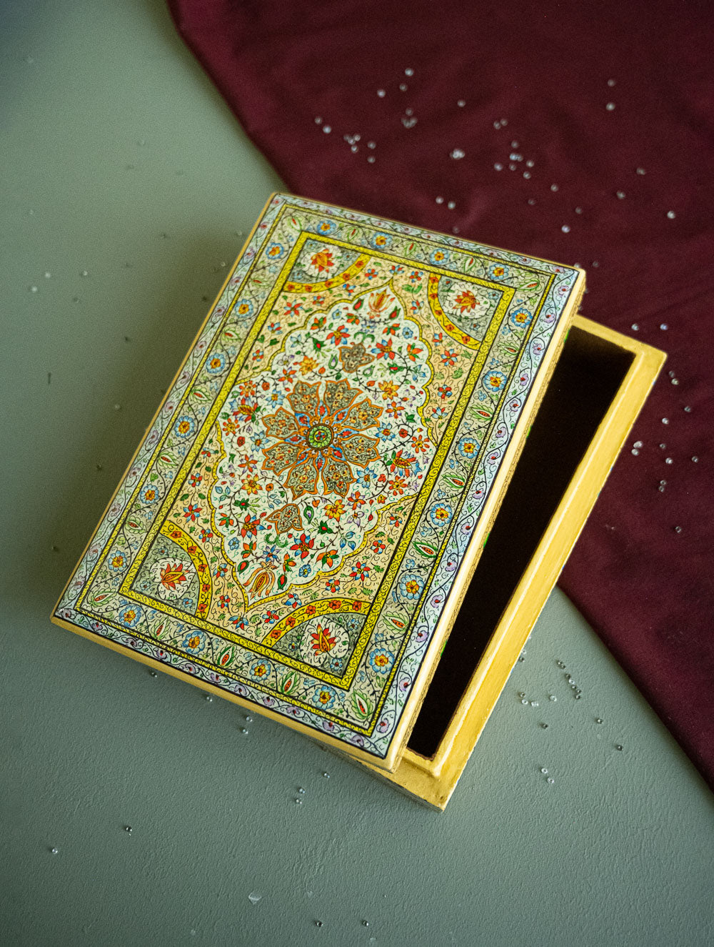The Shahi Collection. Exclusive, Fine Kashmiri Art Utility Boxes - Purtazyeen (Large)
