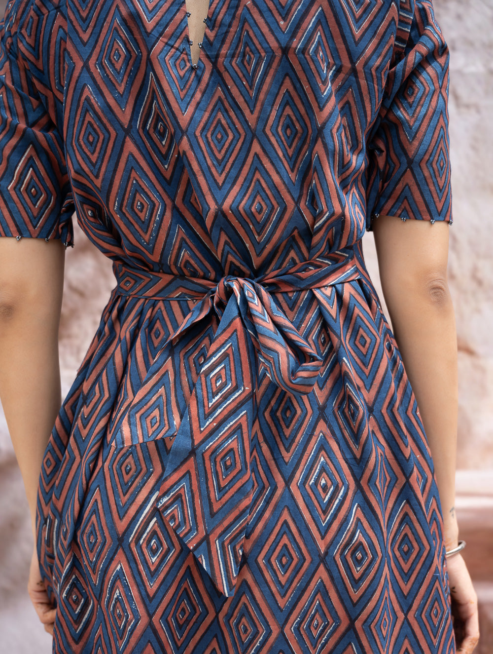 Load image into Gallery viewer, The Work Edit. Bagru HandBlock Printed Dress - Rhombus Trail