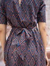Load image into Gallery viewer, The Work Edit. Bagru HandBlock Printed Dress - Rhombus Trail
