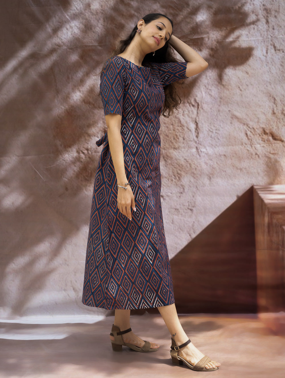 Load image into Gallery viewer, The Work Edit. Bagru HandBlock Printed Dress - Rhombus Trail