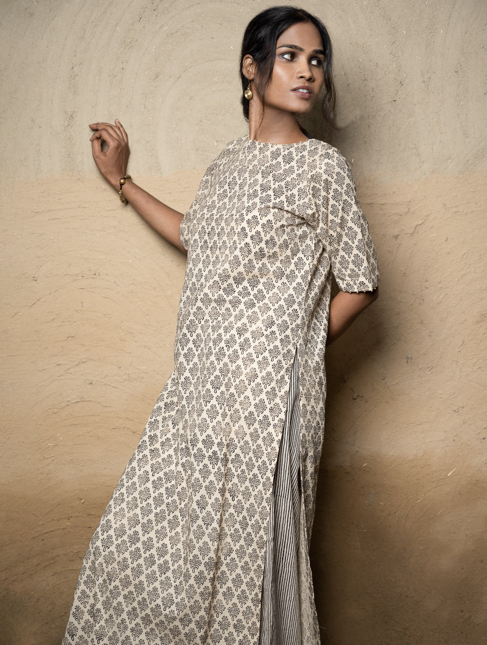 The Work Edit. Bagru Hand Block Printed Cotton Full Kurta Set - Black Florets (2 pc set)