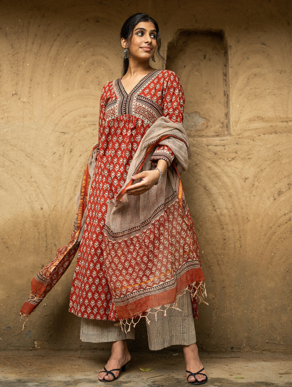 The Work Edit. Bagru Hand Block Printed Cotton Full Kurta Set - Red Flowers (3 pc set)