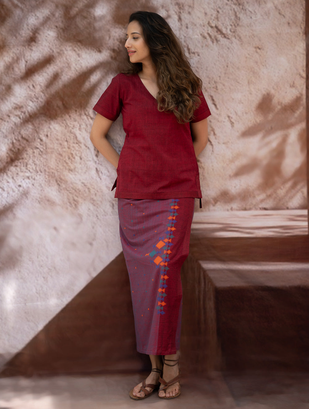 Load image into Gallery viewer, The Work Edit. Handwoven Kashida Pattu Cotton Wrap Skirt &amp; Top Set - Aztec in Rust (Set of 2)