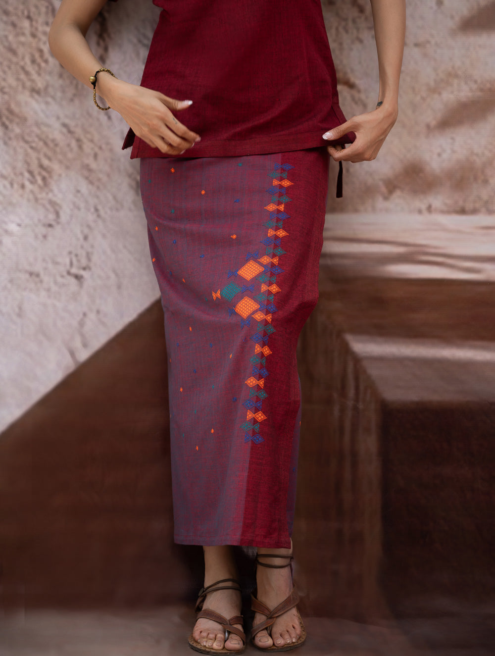 Load image into Gallery viewer, The Work Edit. Handwoven Kashida Pattu Cotton Wrap Skirt &amp; Top Set - Aztec in Rust (Set of 2)