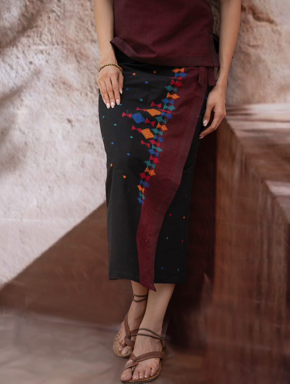 Load image into Gallery viewer, The Work Edit. Handwoven Kashida Pattu Cotton Wrap Skirt &amp; Top Set - Midnight Maroon (Set of 2)