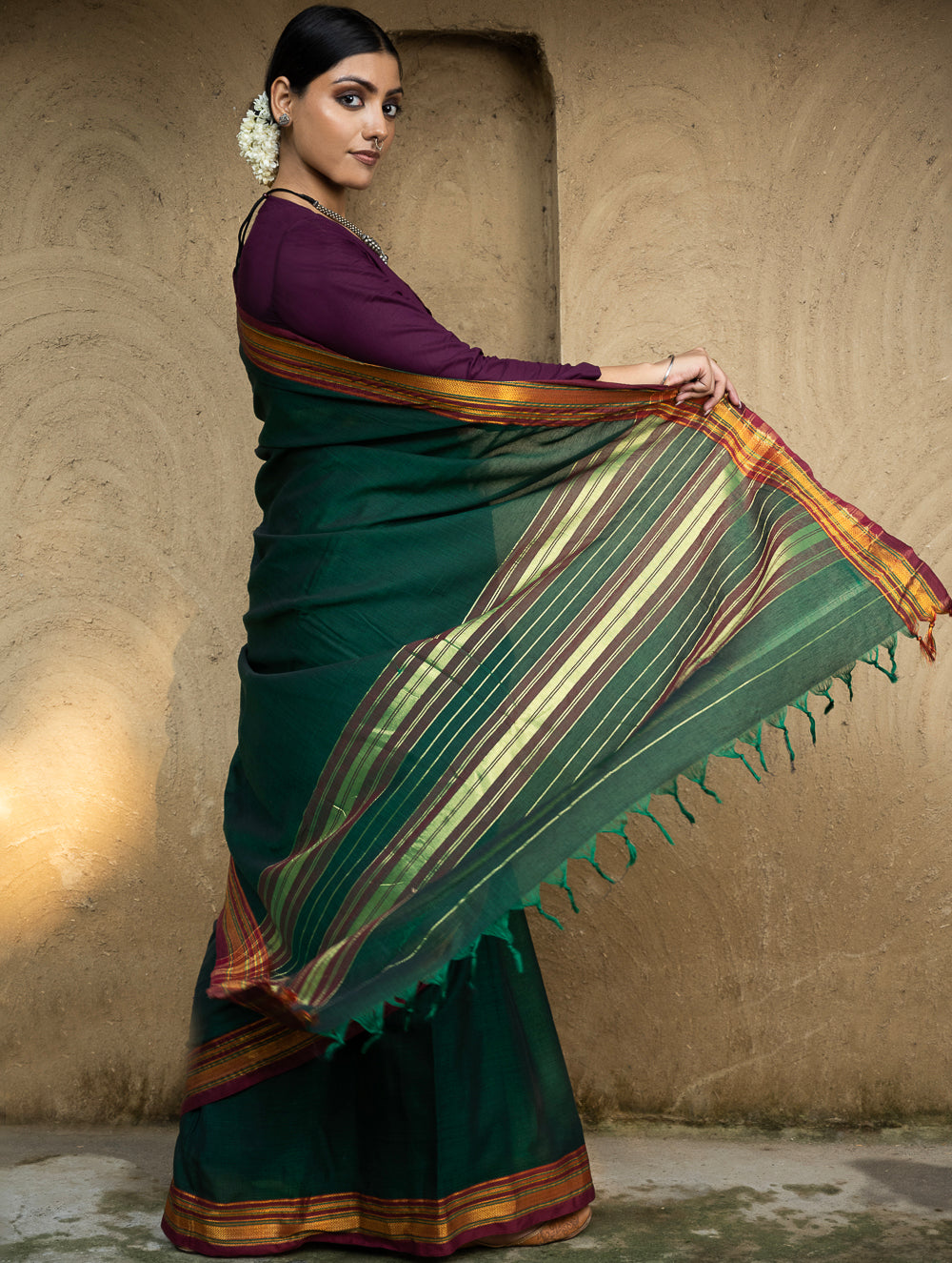 Buy Dark Forest Green and Gold Cotton Saree - Tuyam