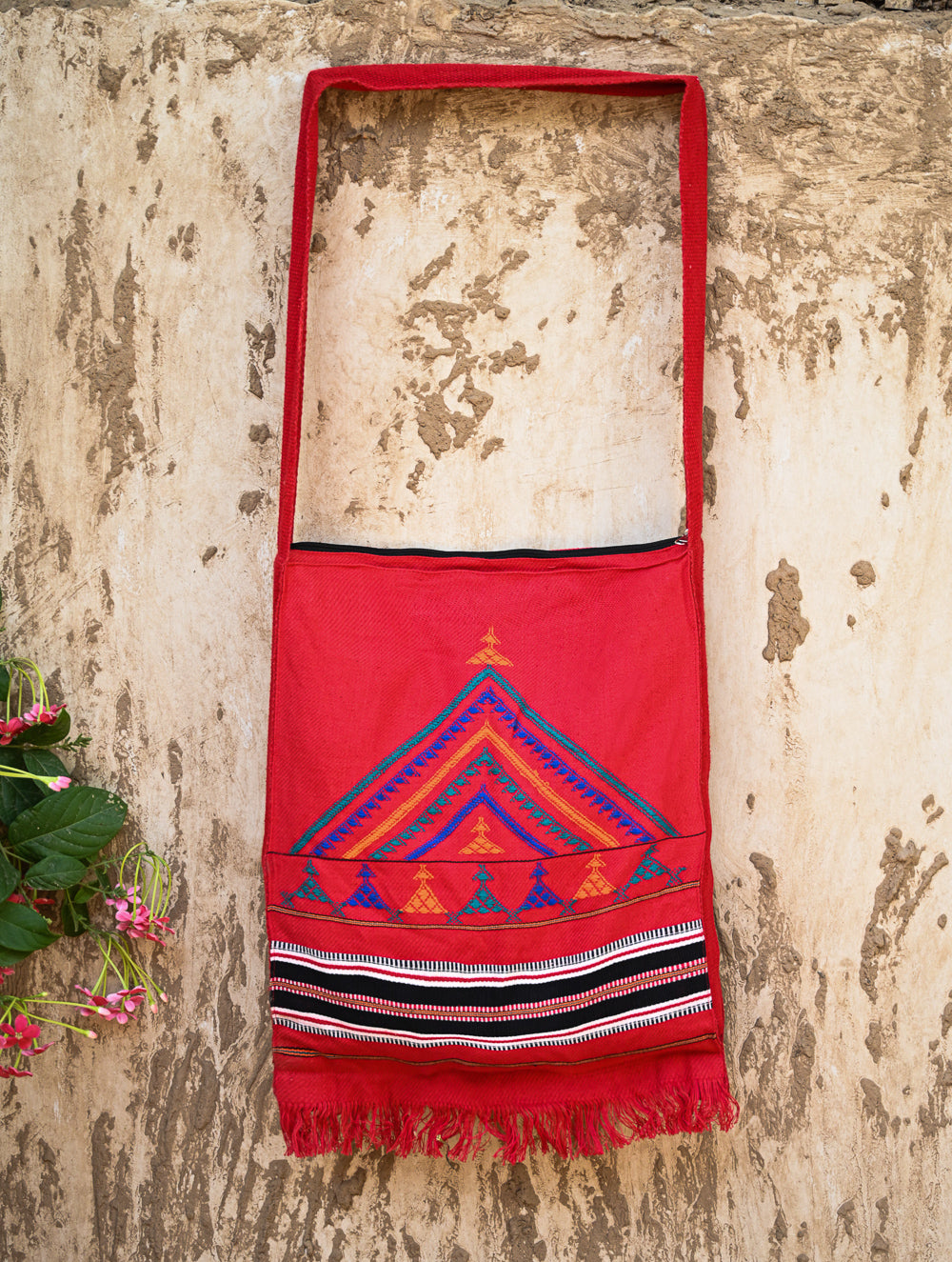 Handwoven Kashida Pattu Sling Bag - Red Vibrance