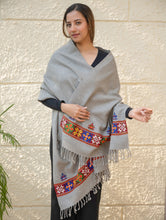 Load image into Gallery viewer, Warm &amp; Cosy Signature Kinnauri Stole - Speckled Grey