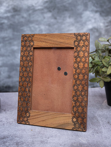 Wood Engraved Abstract Pattern Photo Frame