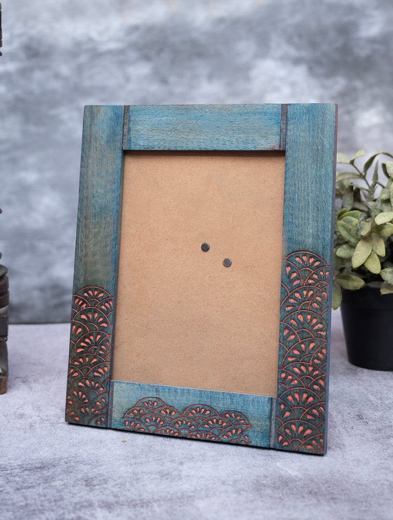 Wood Engraved Abstract Pattern Photo Frame