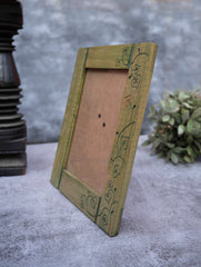 Wood Engraved Abstract Spades Photo Frame
