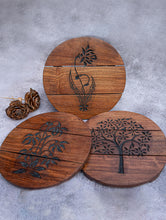 Load image into Gallery viewer, Wood Engraved Circle Coaster Set