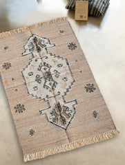Exclusive Handmade Jute Mirzapur Dhurrie Rug - Ivory Medallion