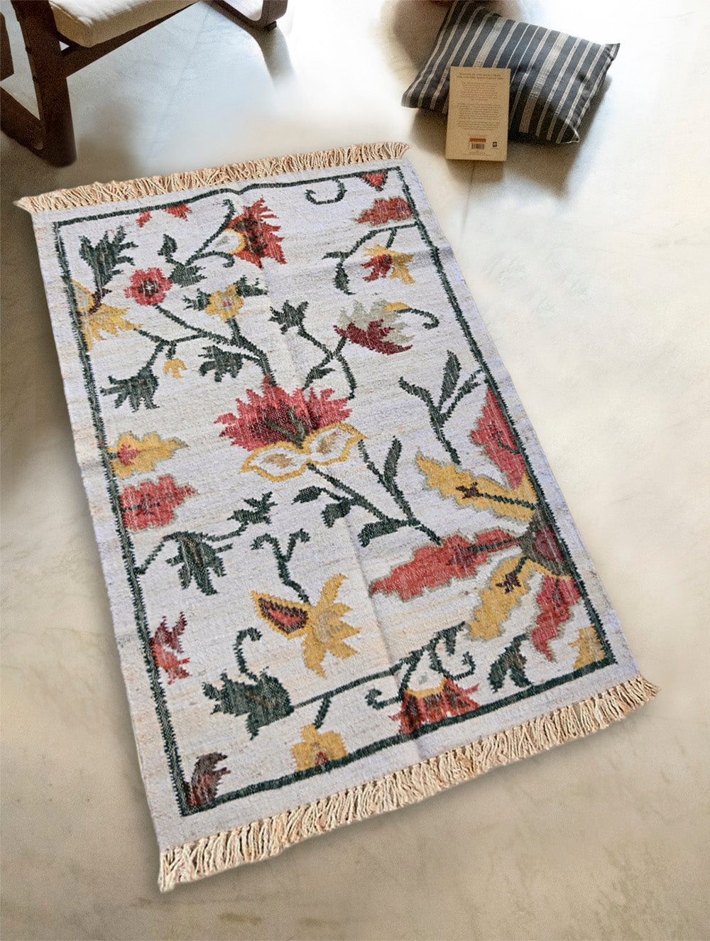 Exclusive Handmade Jute Mirzapur Dhurrie Rug - Snow Mist Garden