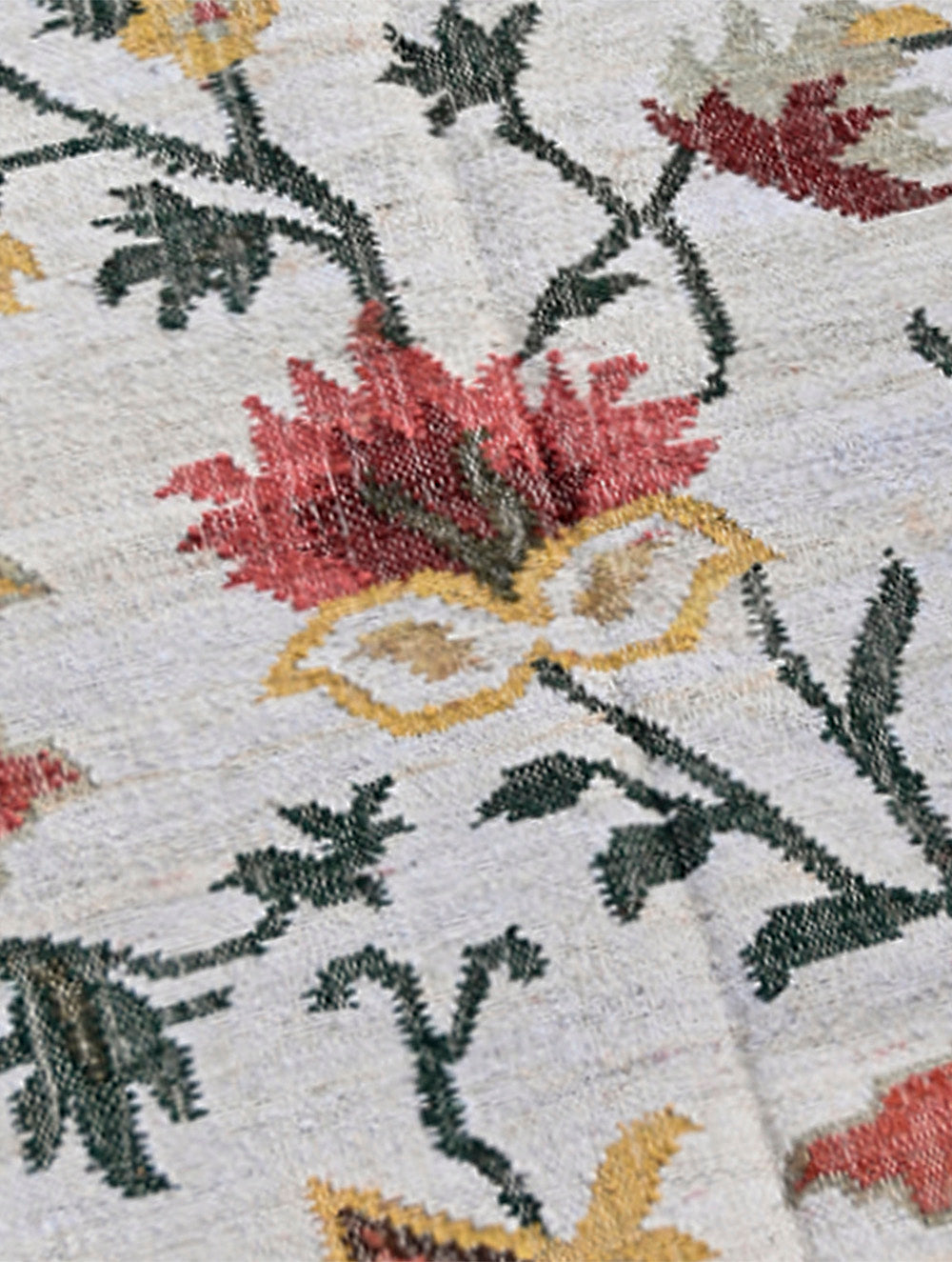 Exclusive Handmade Jute Mirzapur Dhurrie Rug - Snow Mist Garden